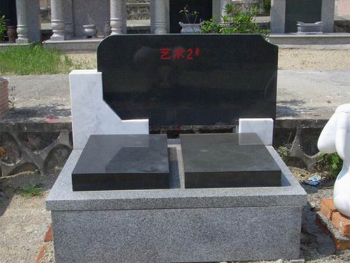 艺术K墓碑