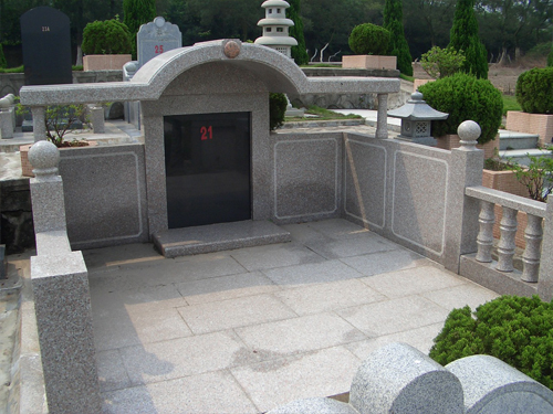 21号墓碑