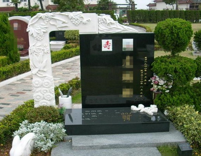 艺术型墓碑